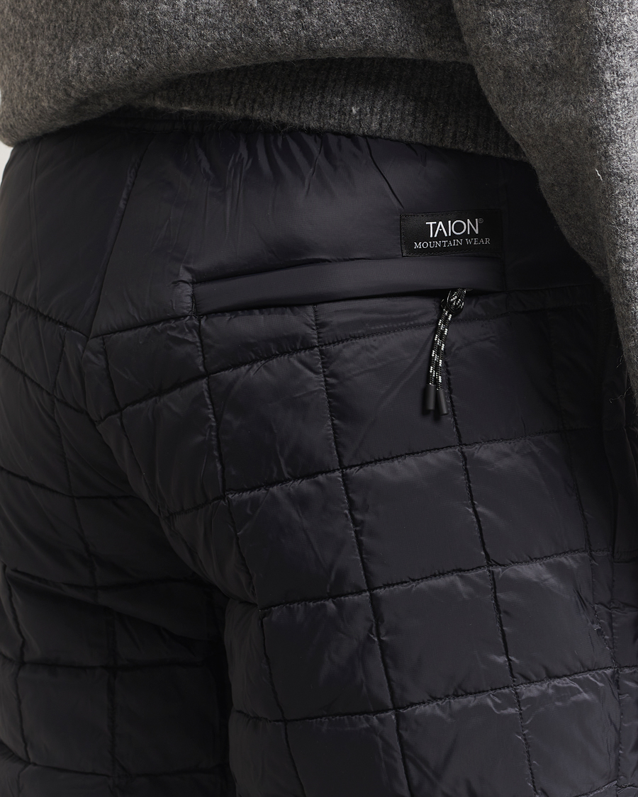 Hombres | Pantalones | TAION | Mountain Down Pants Black