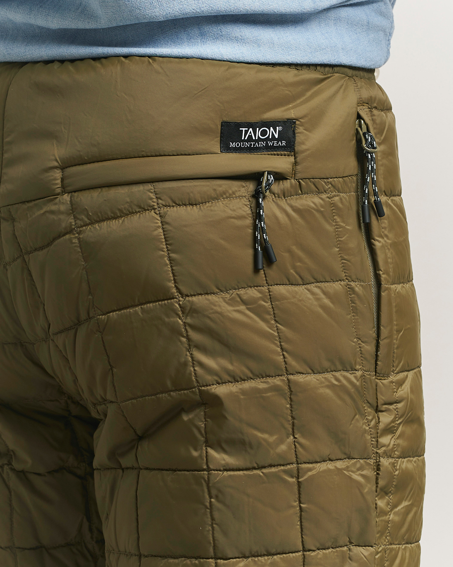 Hombres | Pantalones | TAION | Mountain Down Pants Olive