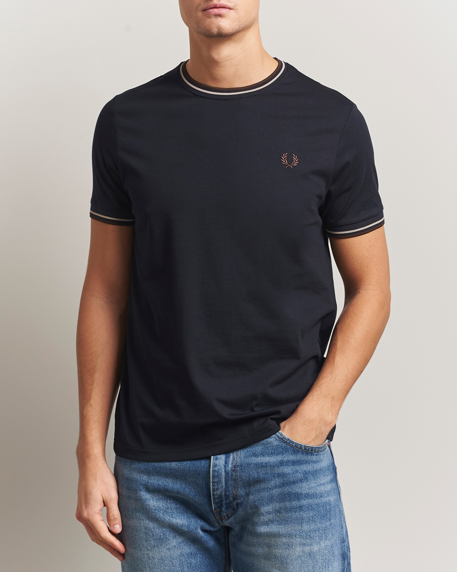 Hombres | Camisetas | Fred Perry | Twin Tipped T-Shirt Navy