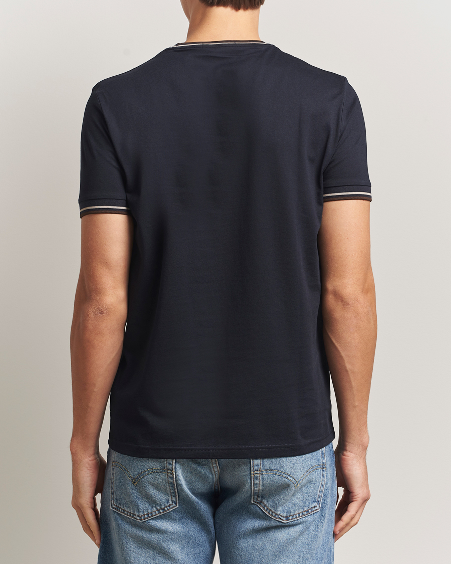 Hombres | Camisetas | Fred Perry | Twin Tipped T-Shirt Navy