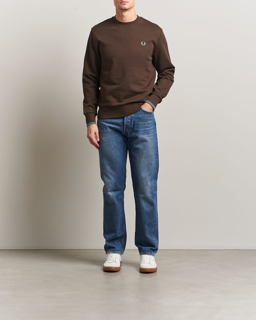 Hombres | Jerséis y prendas de punto | Fred Perry | Crew Neck Sweatshirt Burnt Tobacco