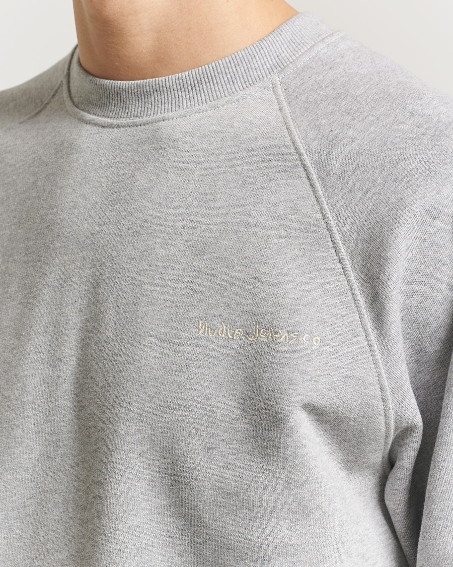 Hombres | Jerséis y prendas de punto | Nudie Jeans | Palle Logo Crew Neck Sweatshirt Grey Melange