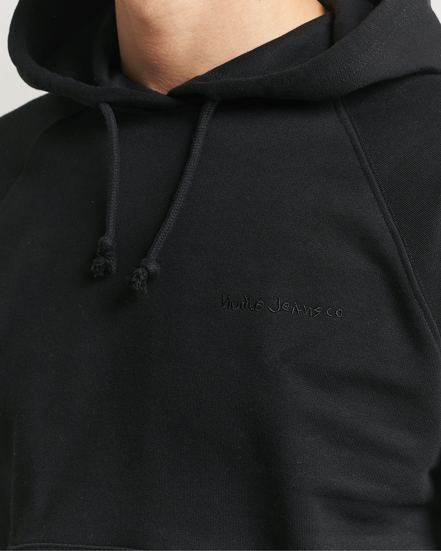 Hombres | Jerséis y prendas de punto | Nudie Jeans | Gunde Logo Hoodie Black