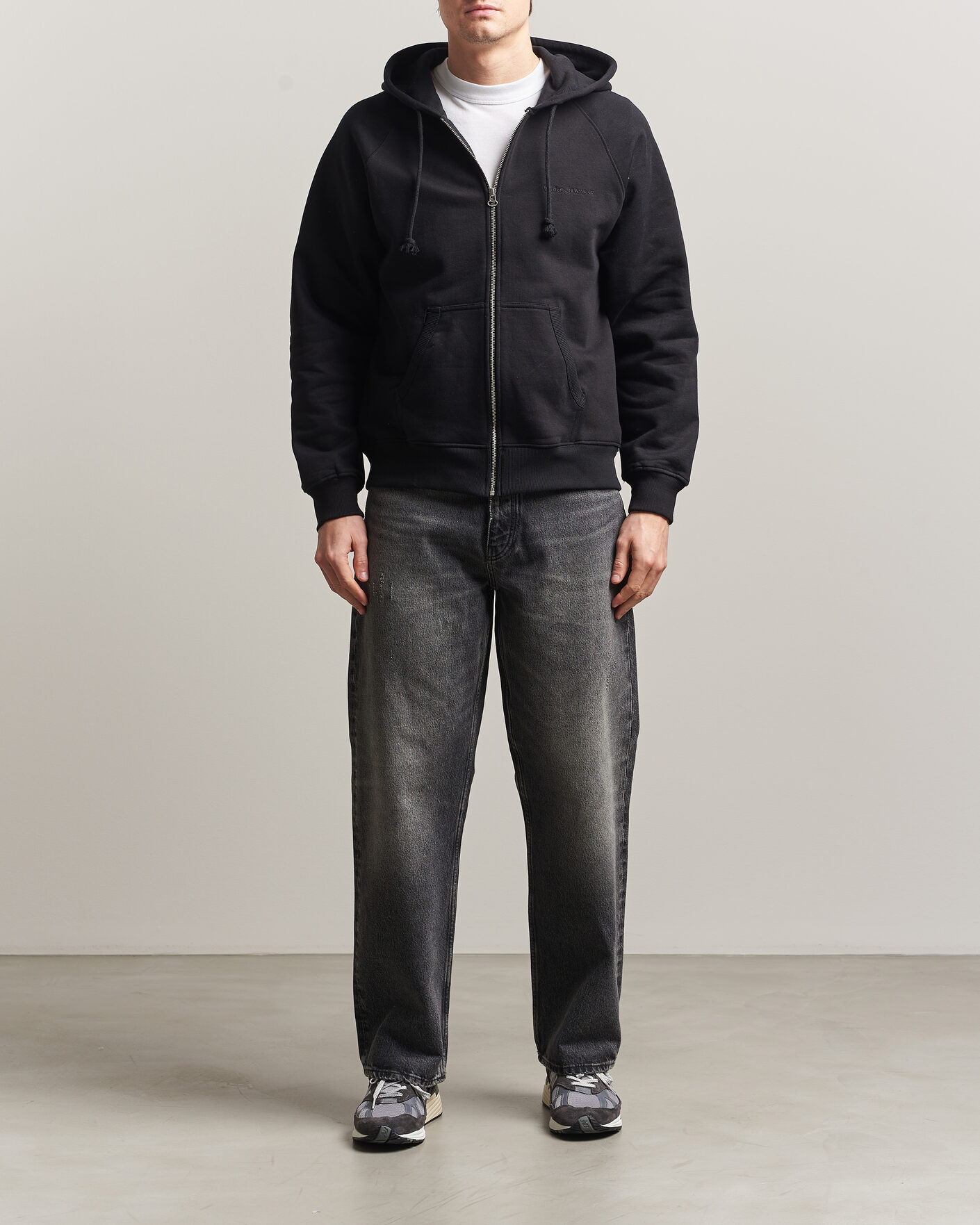 Hombres | Jerséis y prendas de punto | Nudie Jeans | Gunde Logo Full Zip Hoodie Black