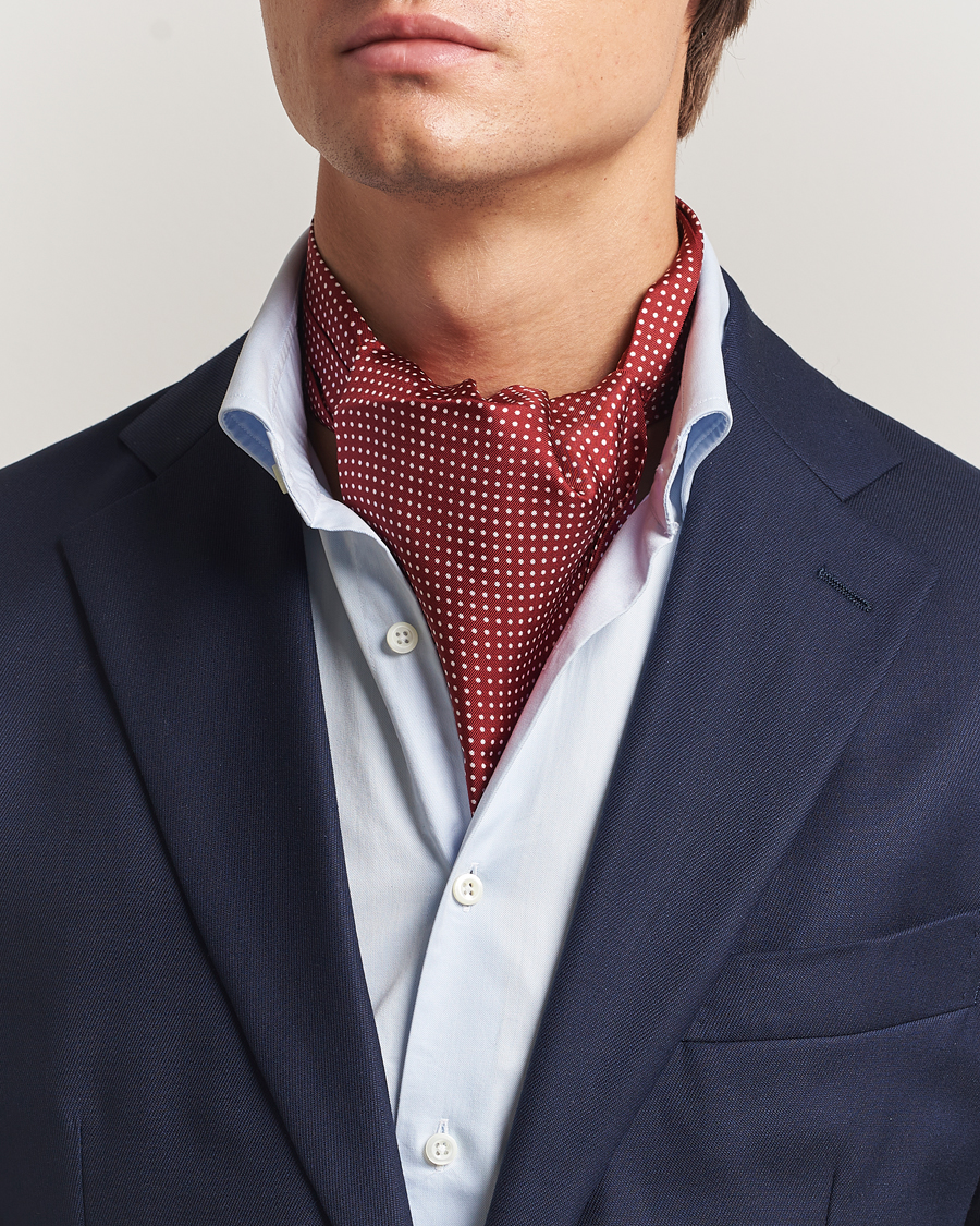 Hombres | Bufandas elegantes | Amanda Christensen | Silk Twill Micro Dot Ascot Wine Red
