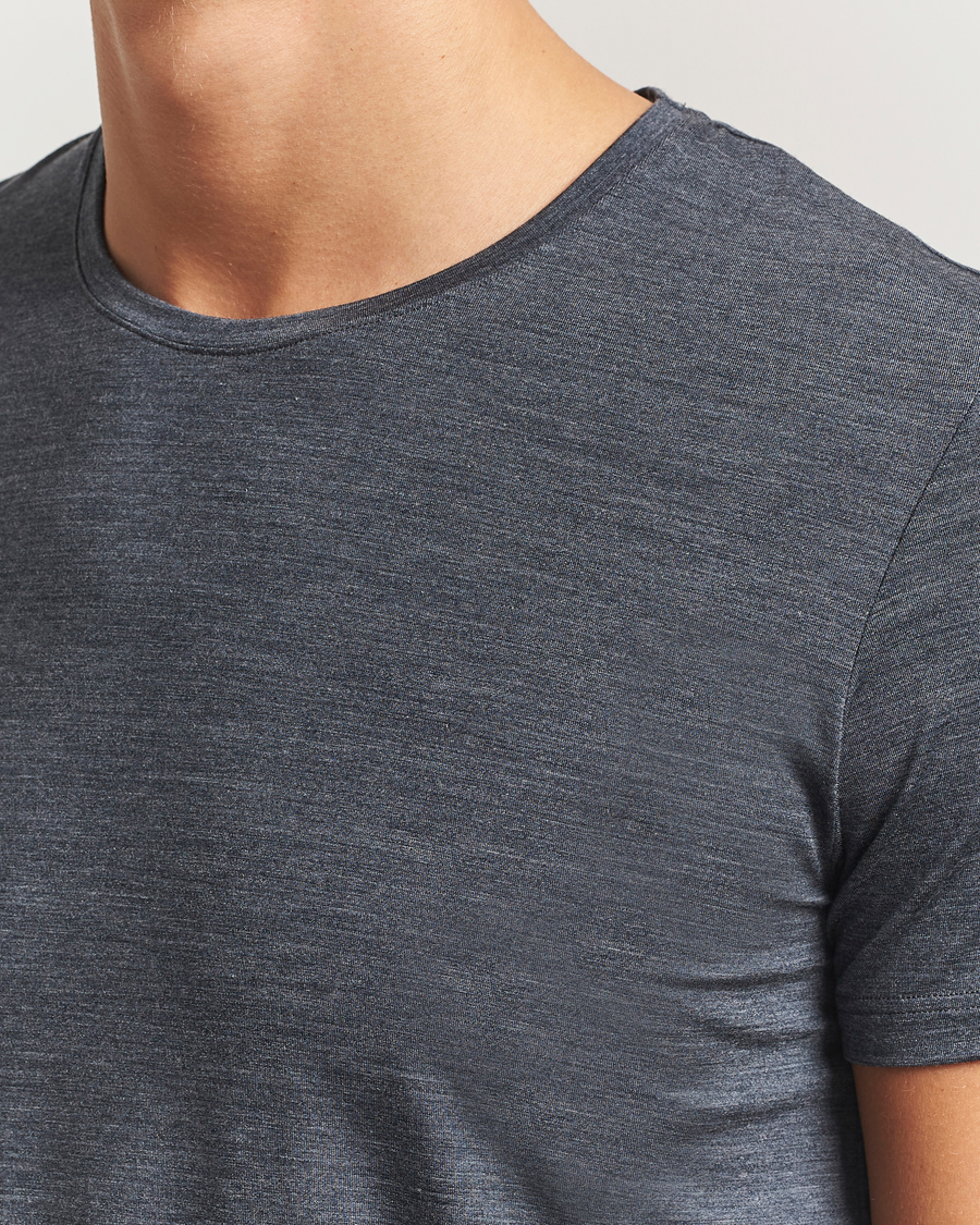 Hombres | Camisetas | Falke | Clima Wool Crew Neck T-Shirt Dark Grey Heather