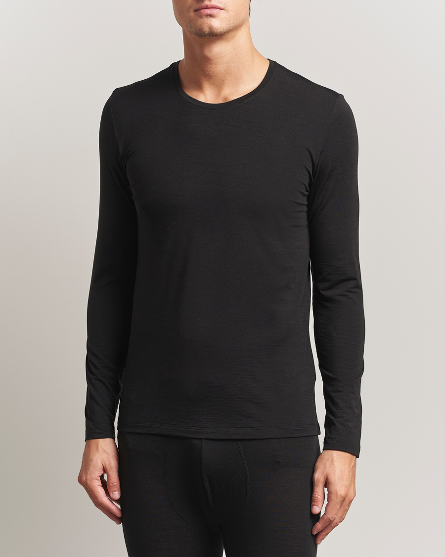 Hombres | Camisetas | Falke | Clima Wool Wool Long Sleeve T-Shirt Black