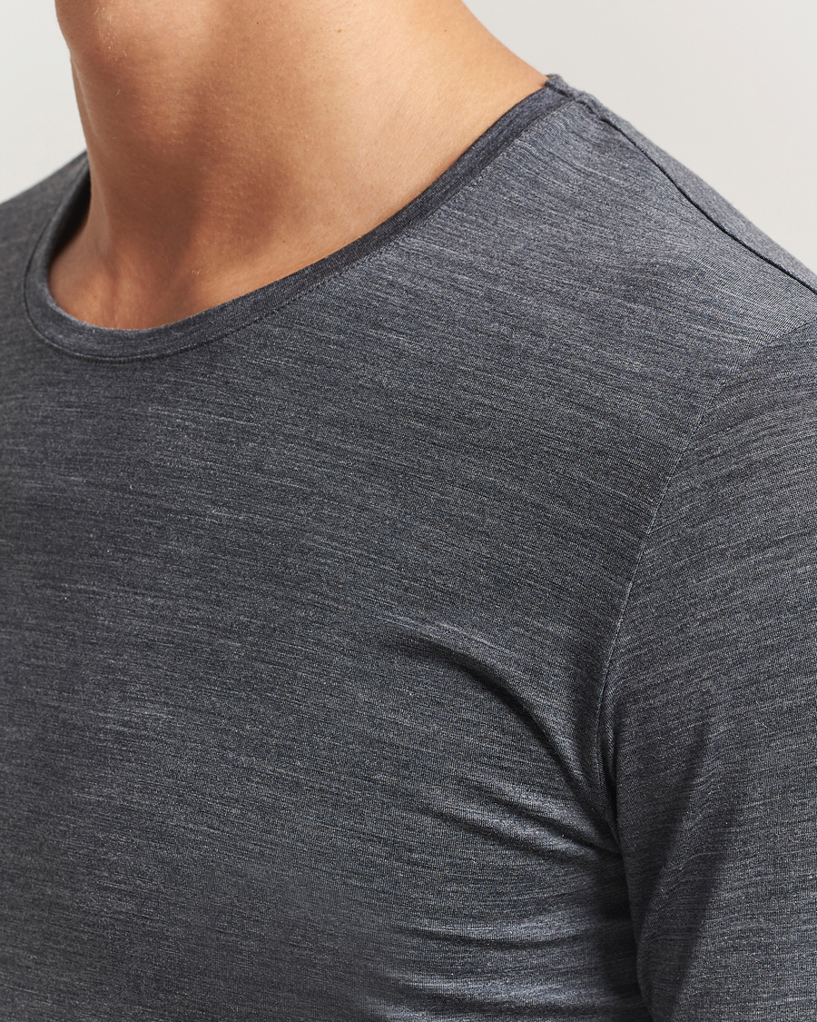Hombres | Camisetas | Falke | Clima Wool Wool Long Sleeve T-Shirt Dark Grey Heather