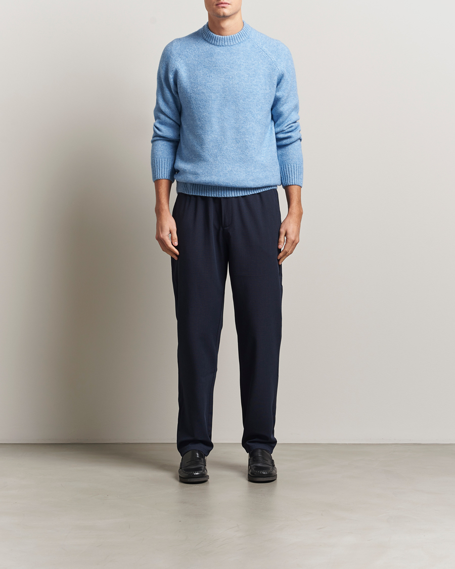 Hombres | Jerséis y prendas de punto | LES DEUX | Gilbert Crew Neck Knit Allure Blue