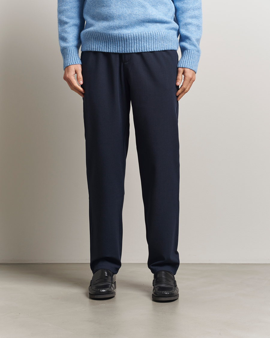 Hombres | Pantalones | LES DEUX | Como Tapered Textured Pants Dark Navy Blue