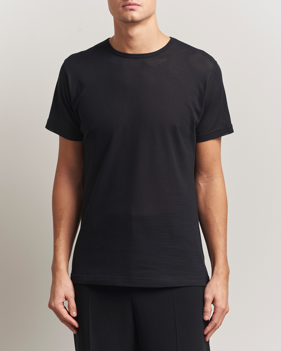 Hombres | Camisetas | Sunspel | Cellular Underwear T-Shirt Black