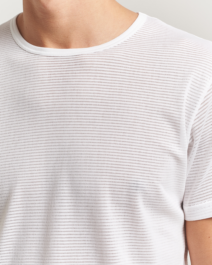 Hombres | Camisetas | Sunspel | Cellular Underwear T-Shirt White