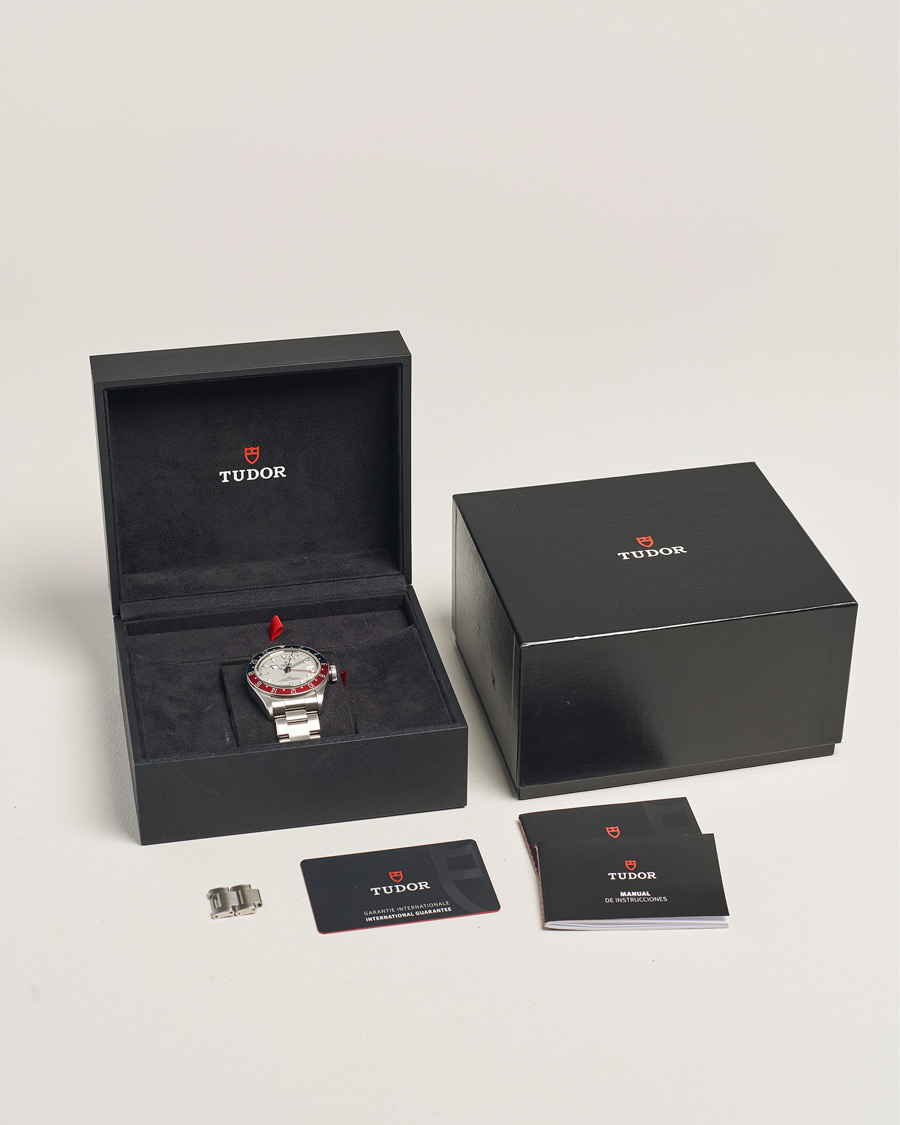 Hombres | Pre-Owned & Vintage Watches | Tudor Pre-Owned | Black Bay GMT