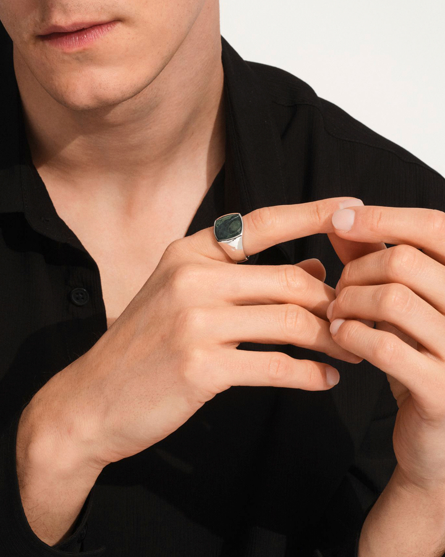 Hombres | Joyas | Tom Wood | Cushion Ring Kambaba Silver