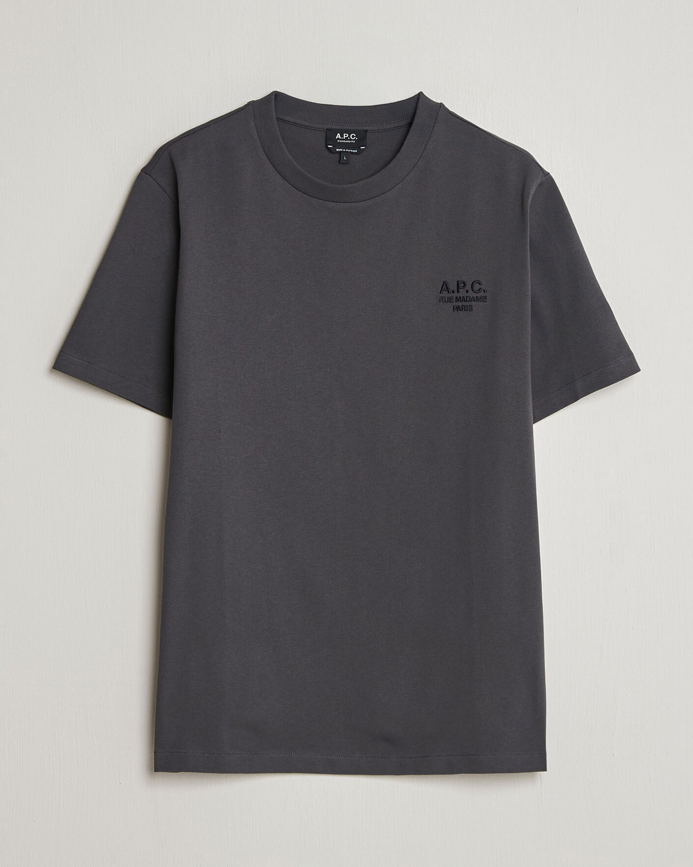 Hombres | Camisetas | A.P.C. | Rue Madame T-Shirt Faded Black