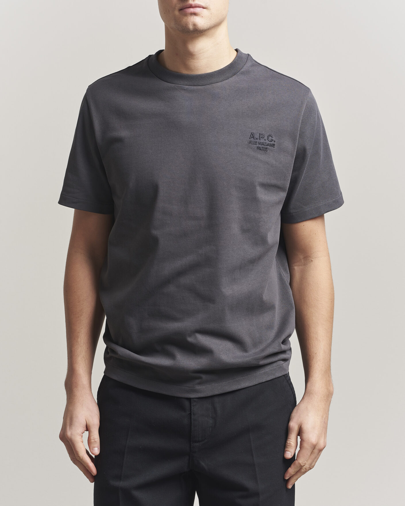 Hombres | Camisetas | A.P.C. | Rue Madame T-Shirt Faded Black