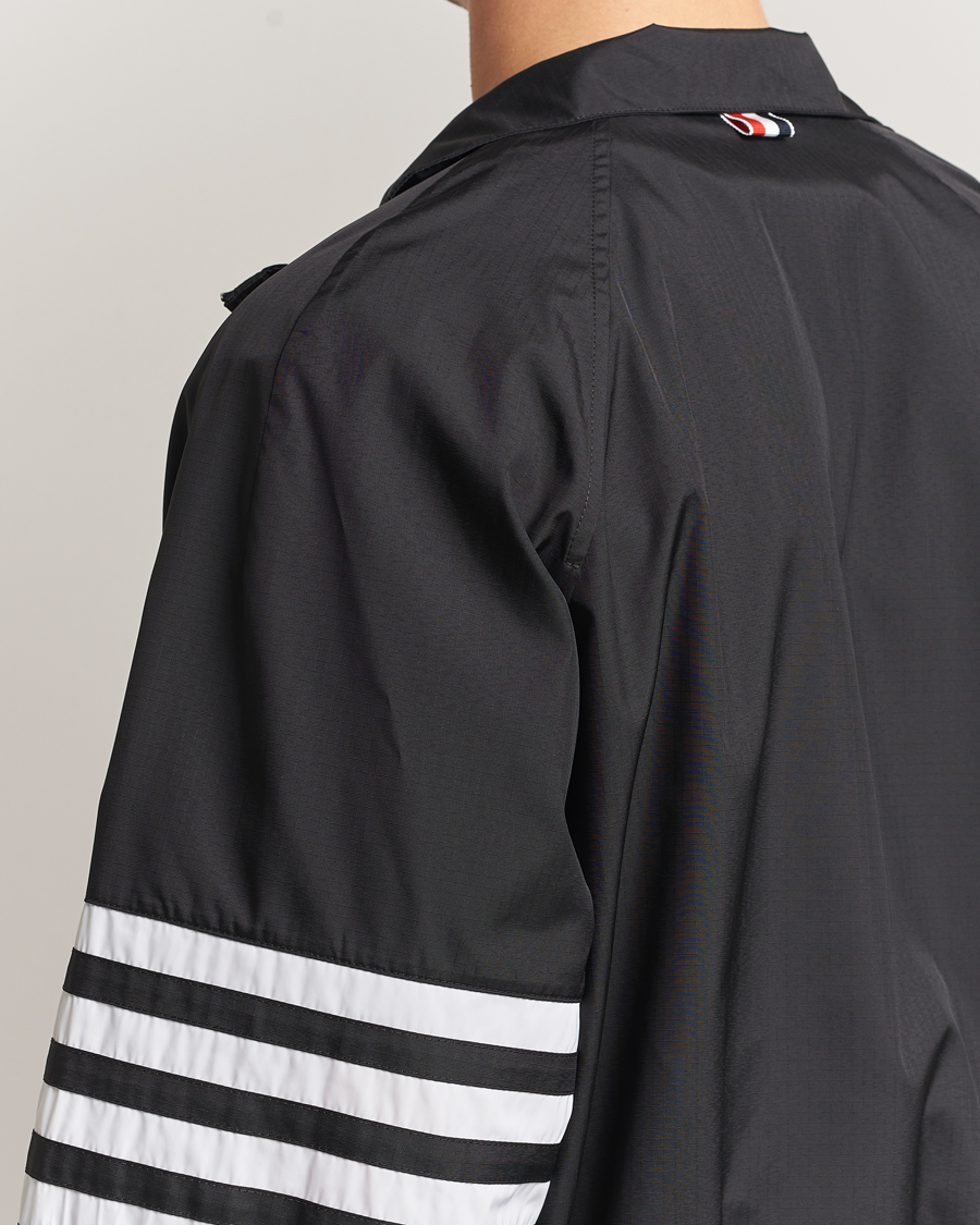 Hombres | Abrigos y chaquetas | Thom Browne | Raglan 4 Bar Nylon Jacket Black