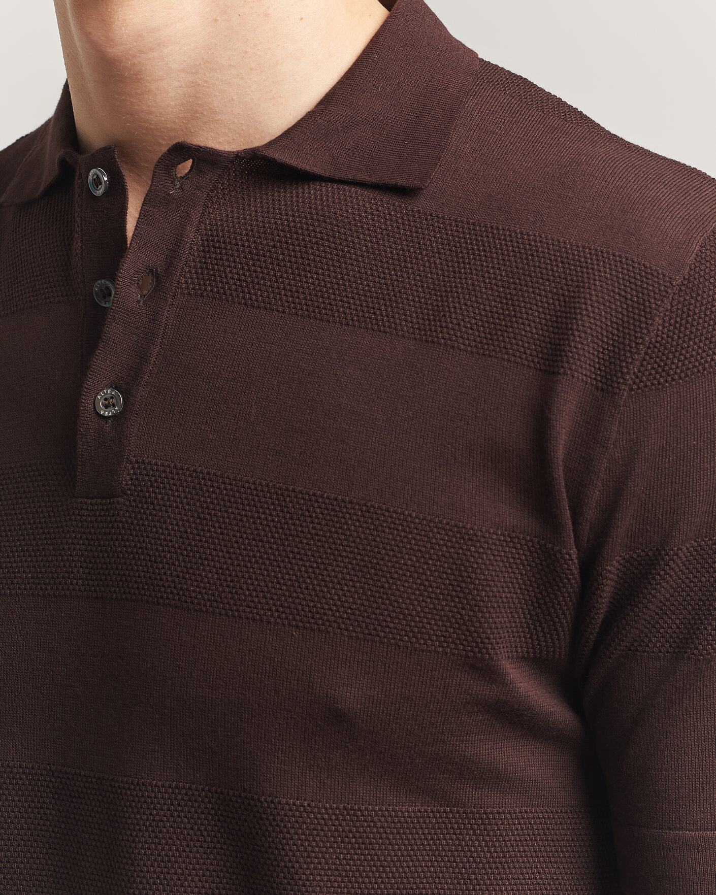 Hombres | Polos | Altea | Block Stripe Knitted Polo Dark Brown