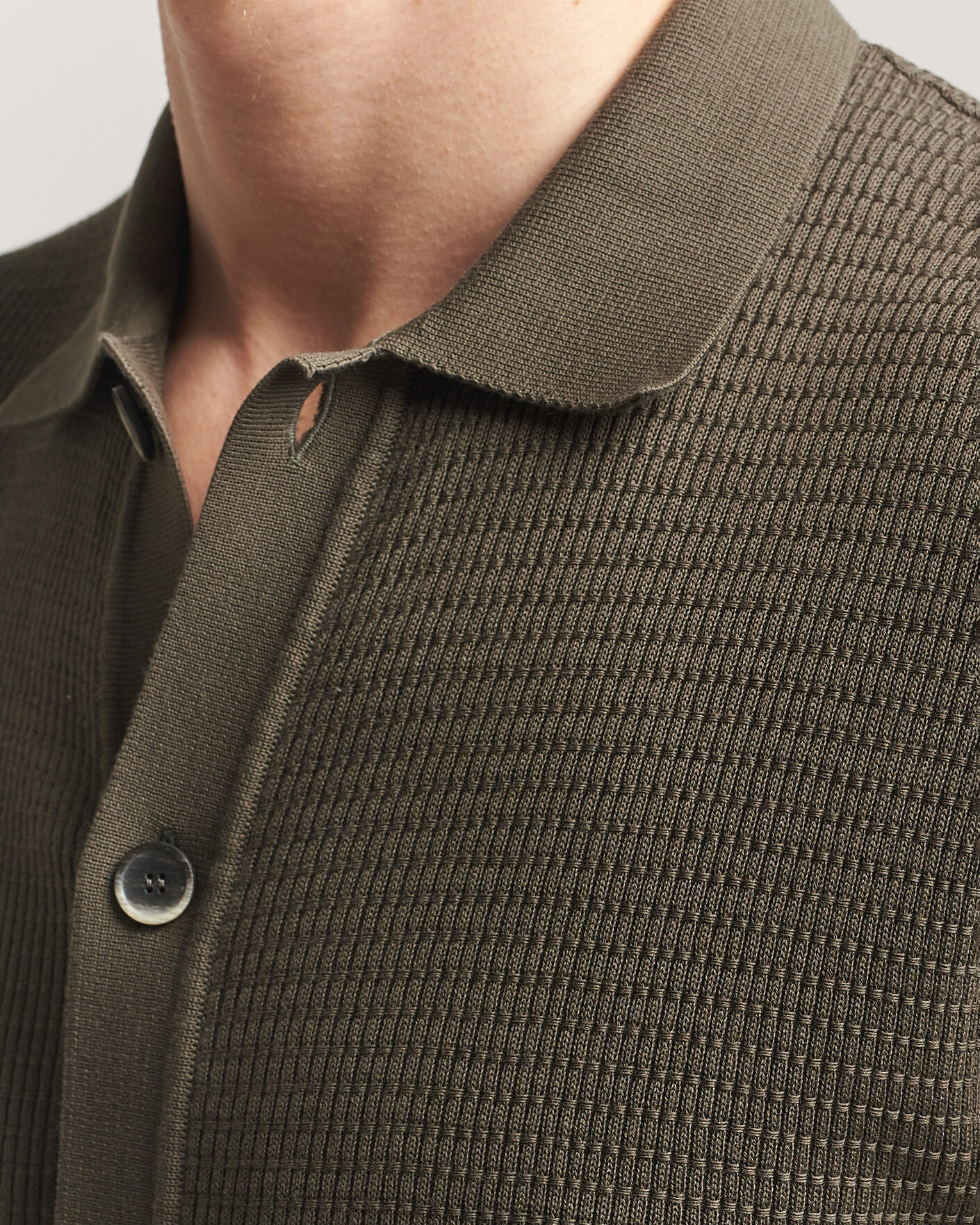 Hombres | Camisas | Altea | Bamboo Stitch Knitted Camp Shirt Dark Green