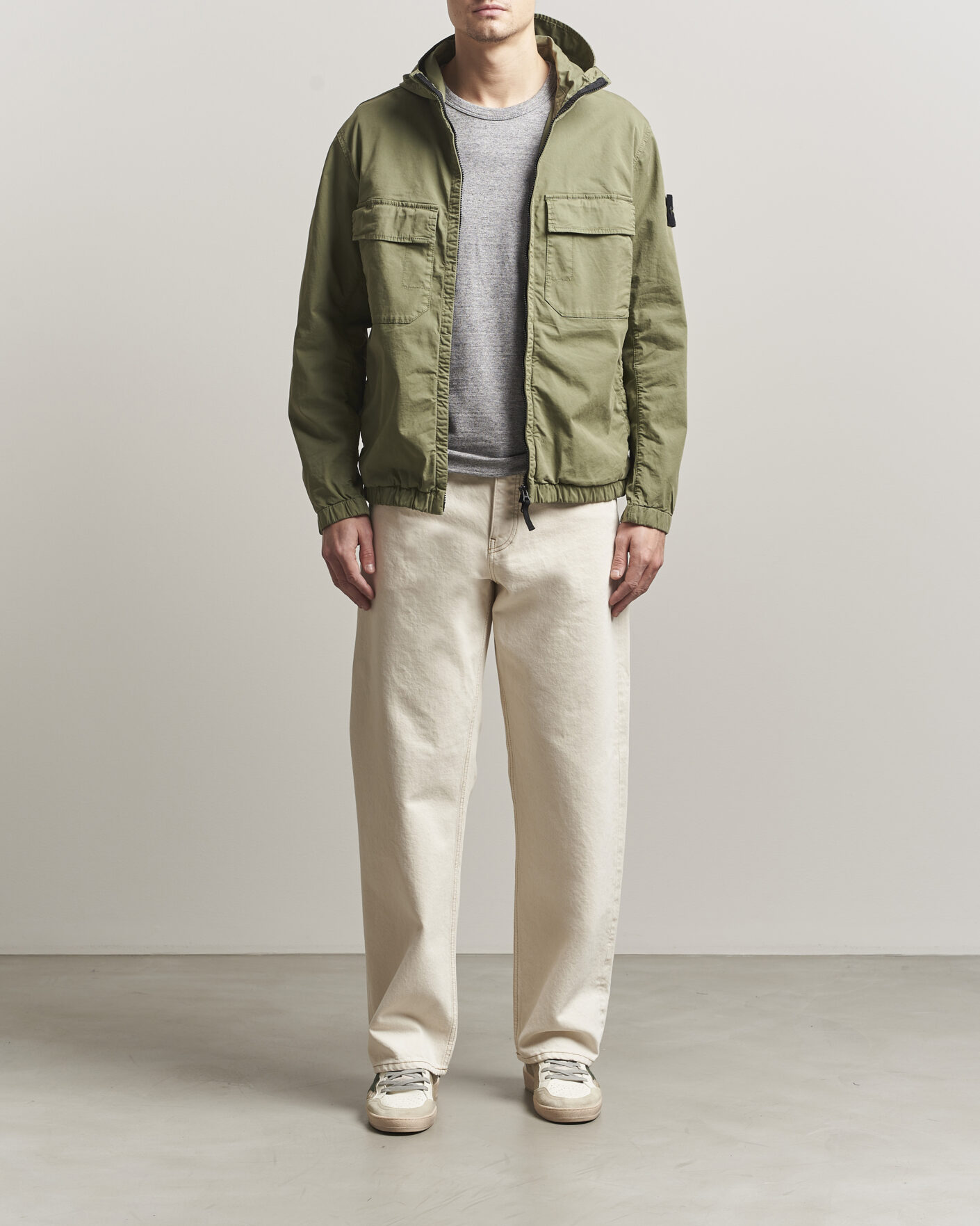 Hombres | Abrigos y chaquetas | Stone Island | Stretch Cotton Twill Hood Jacket Military Green