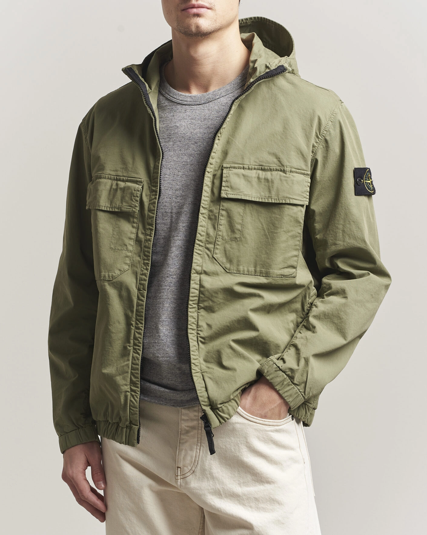 Hombres | Abrigos y chaquetas | Stone Island | Stretch Cotton Twill Hood Jacket Military Green