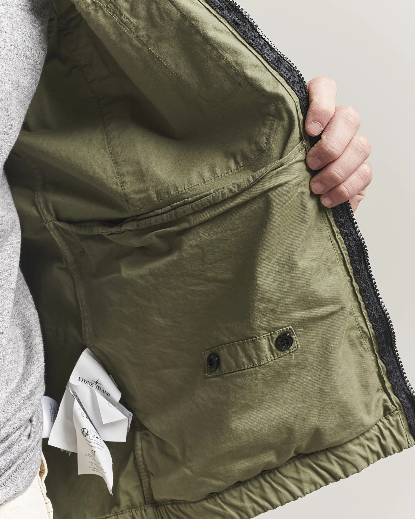 Hombres | Abrigos y chaquetas | Stone Island | Stretch Cotton Twill Hood Jacket Military Green