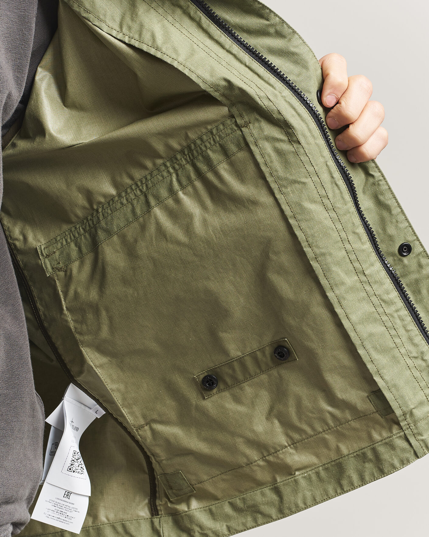Hombres | Abrigos y chaquetas | Stone Island | Waxed Pigment Cotton Tela Coach Jacket Military Green