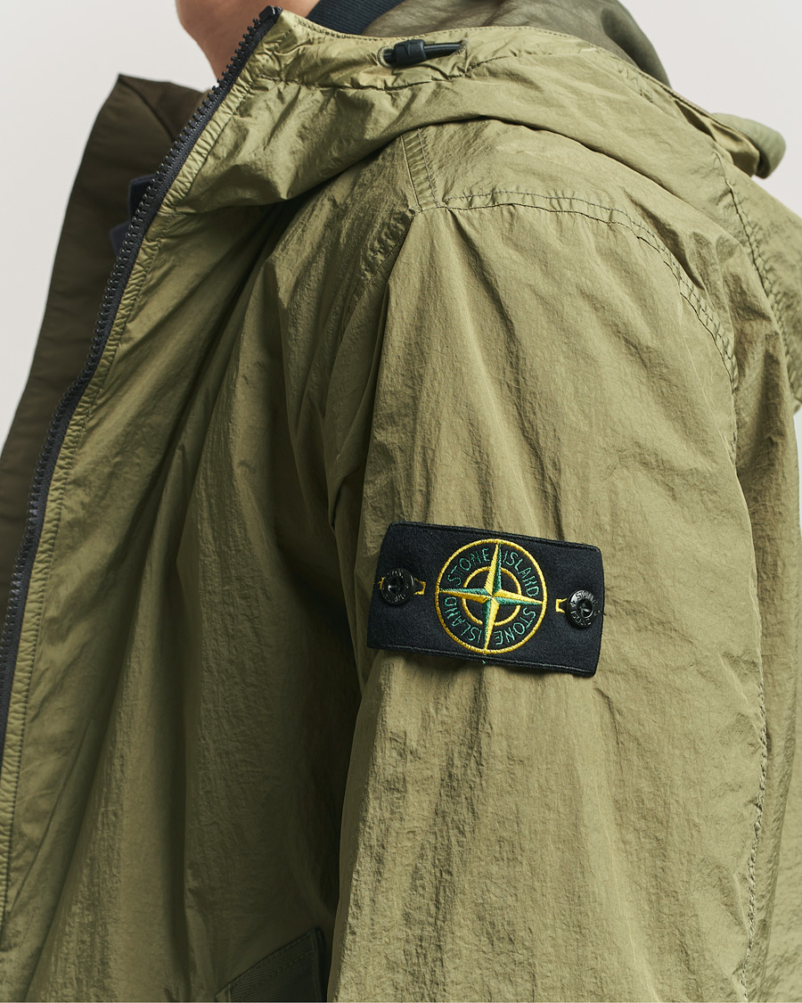 Hombres | Abrigos y chaquetas | Stone Island | Crinkle Reps Padded Hood Jacket Military Green