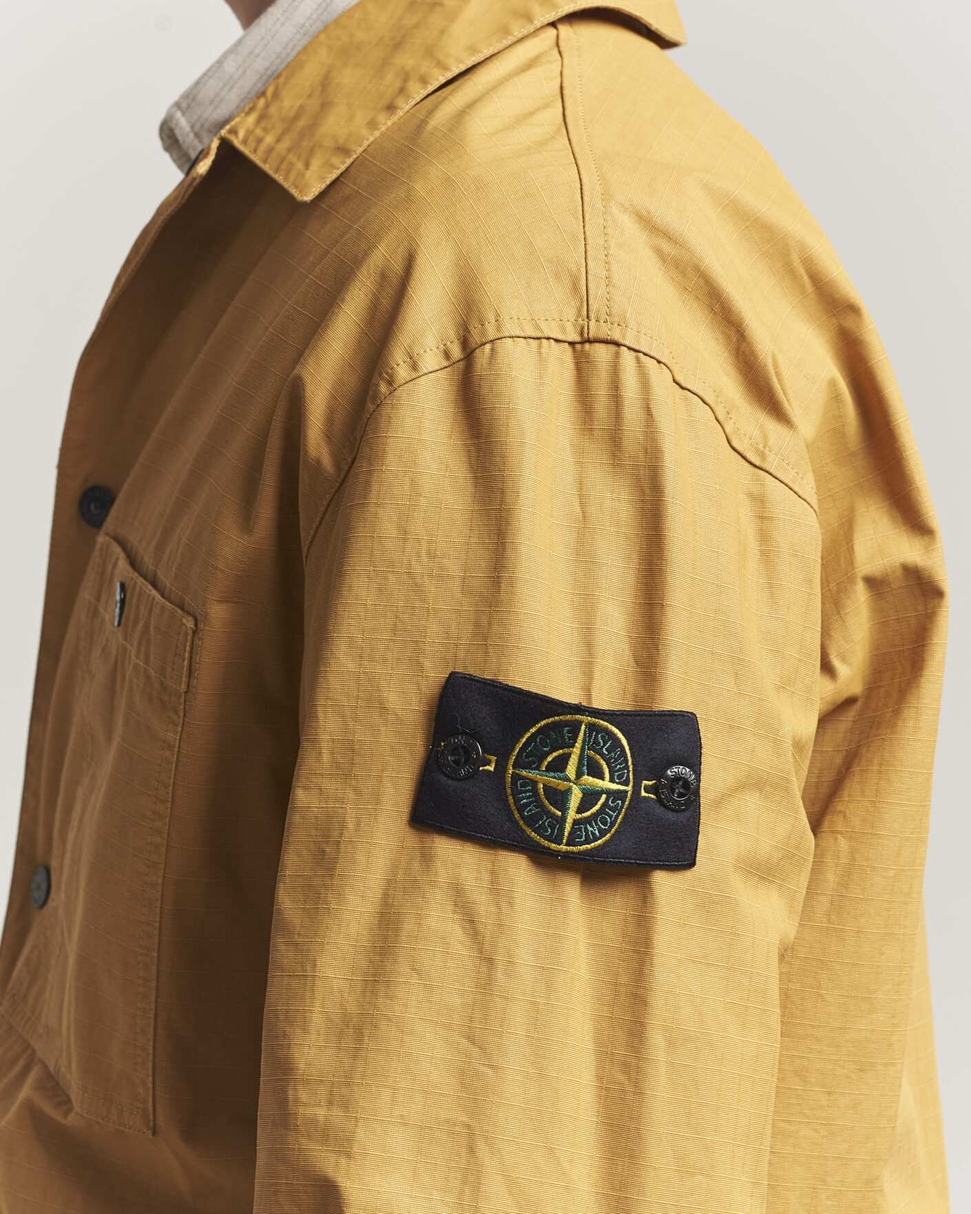 Hombres | Abrigos y chaquetas | Stone Island | Double Coated Cotton Ripstop Overshirt Mustard