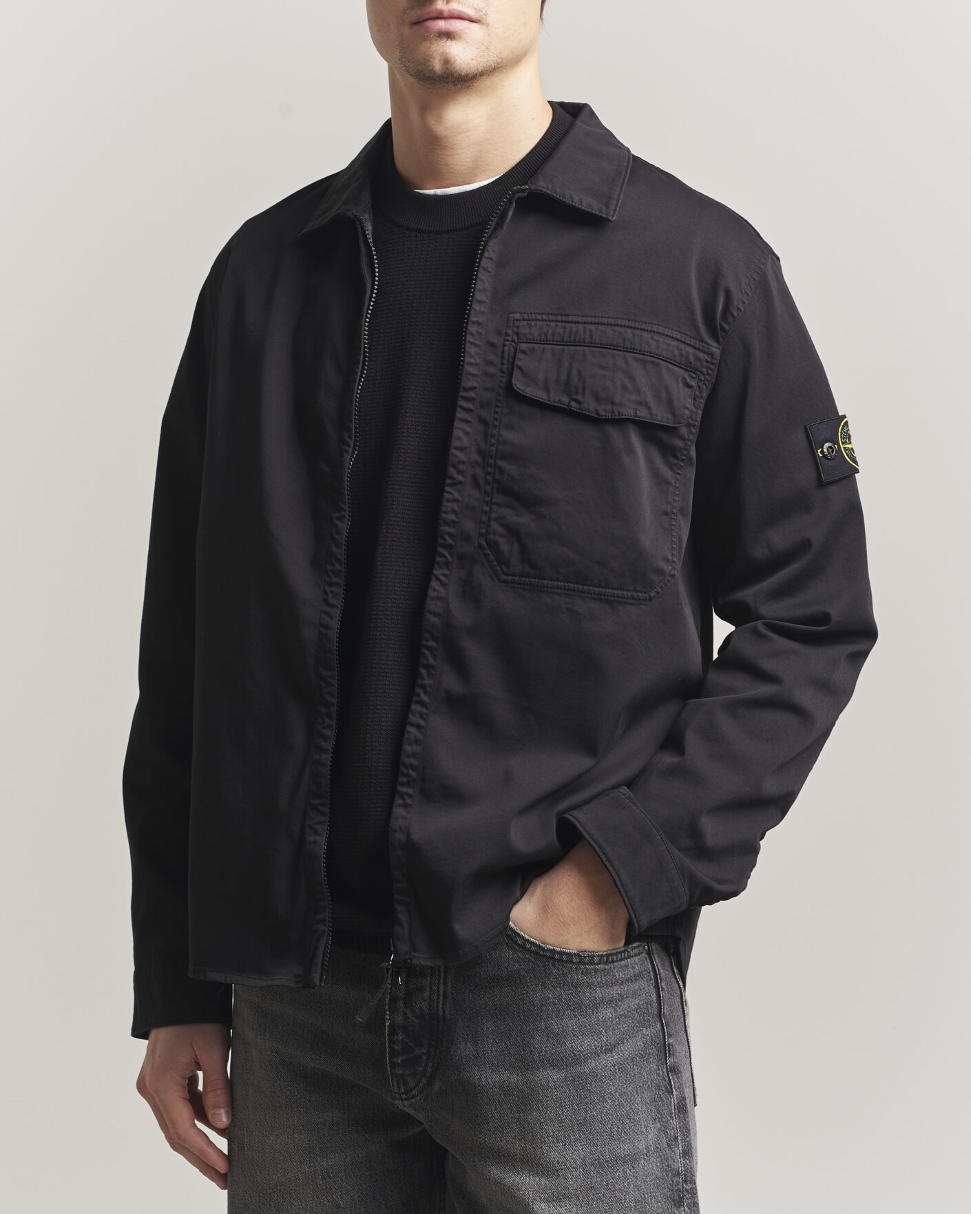 Hombres | Camisas | Stone Island | Cotton Stretch Zip Overshirt Black
