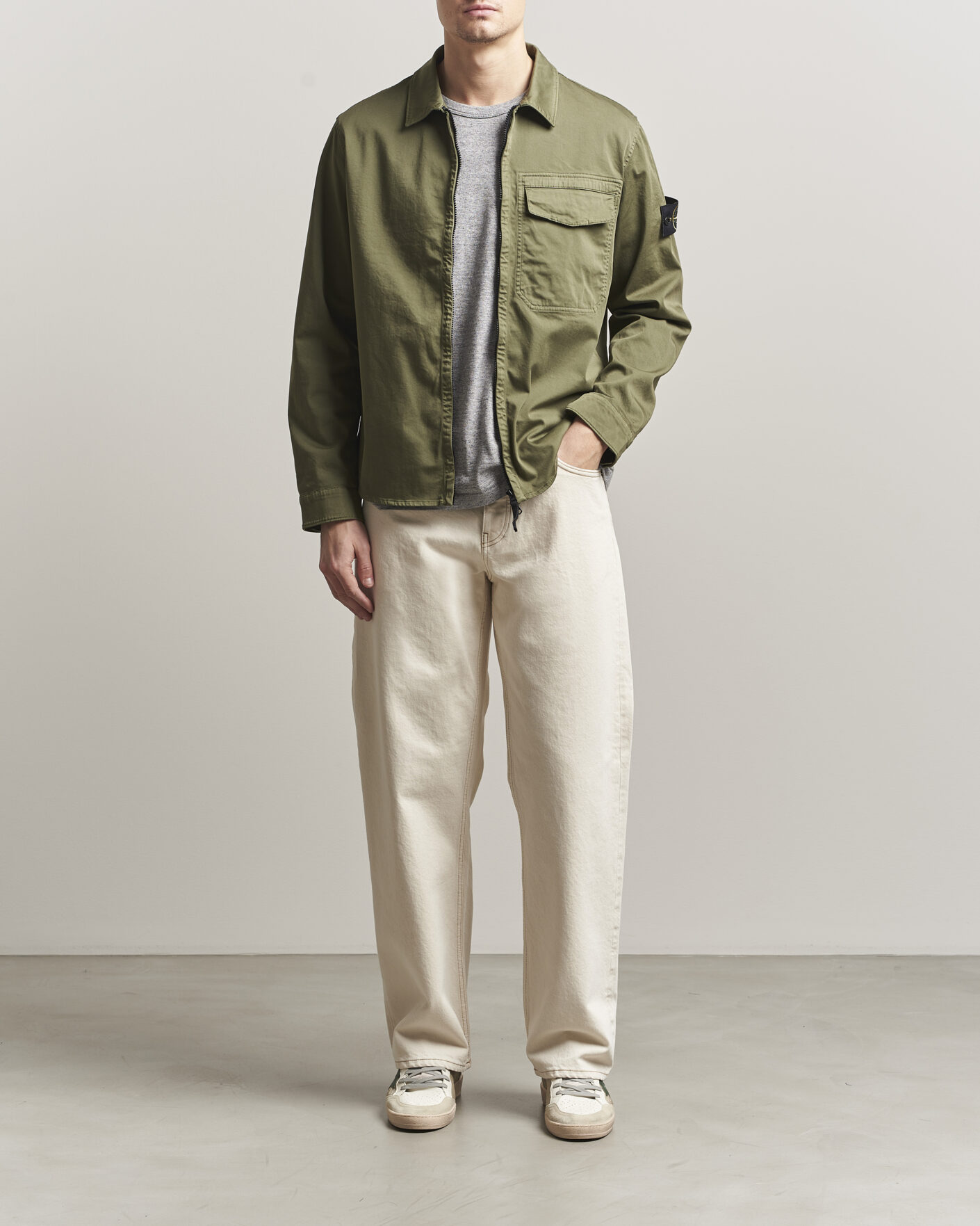 Hombres | Camisas | Stone Island | Cotton Stretch Zip Overshirt Military Green