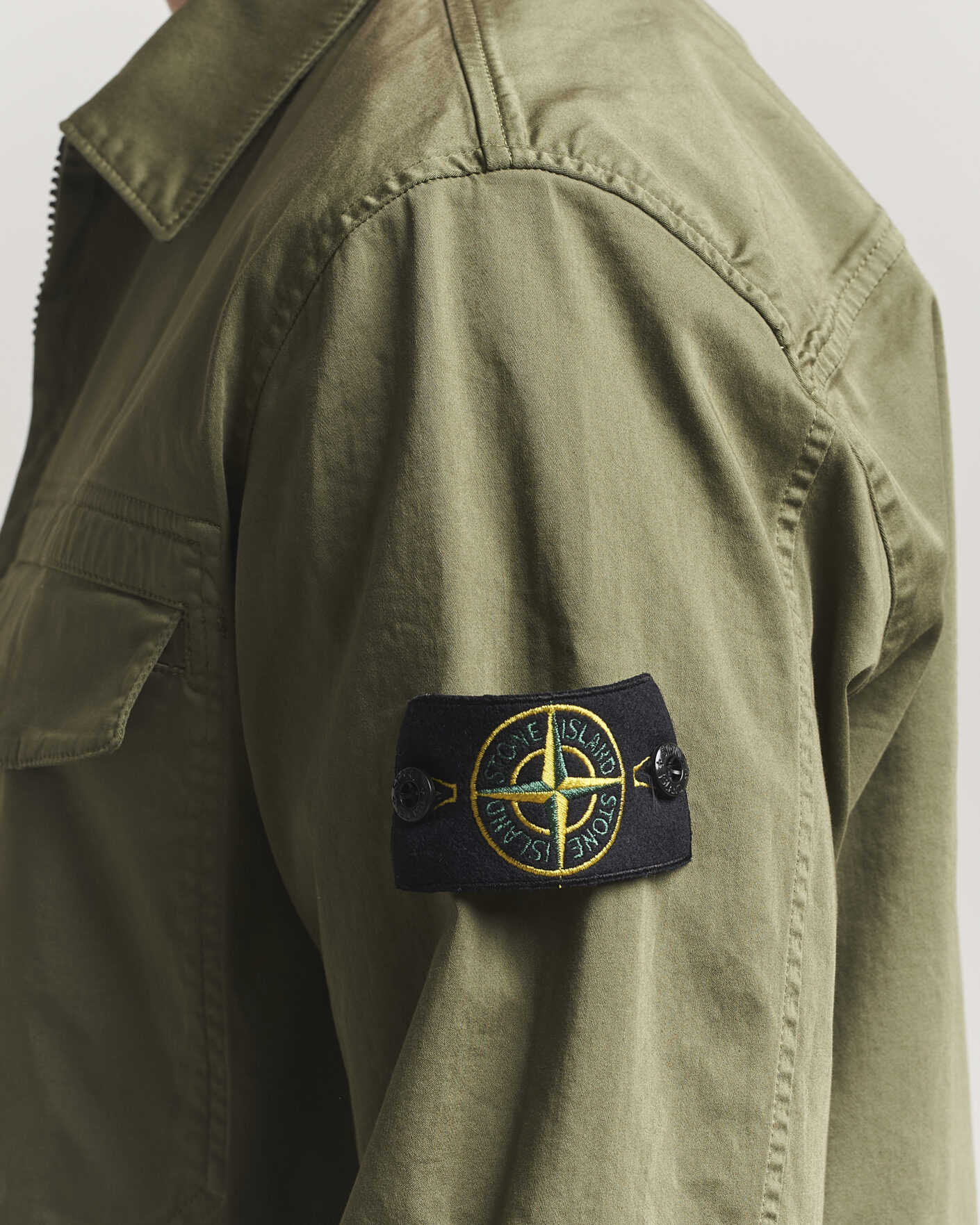 Hombres | Camisas | Stone Island | Cotton Stretch Zip Overshirt Military Green