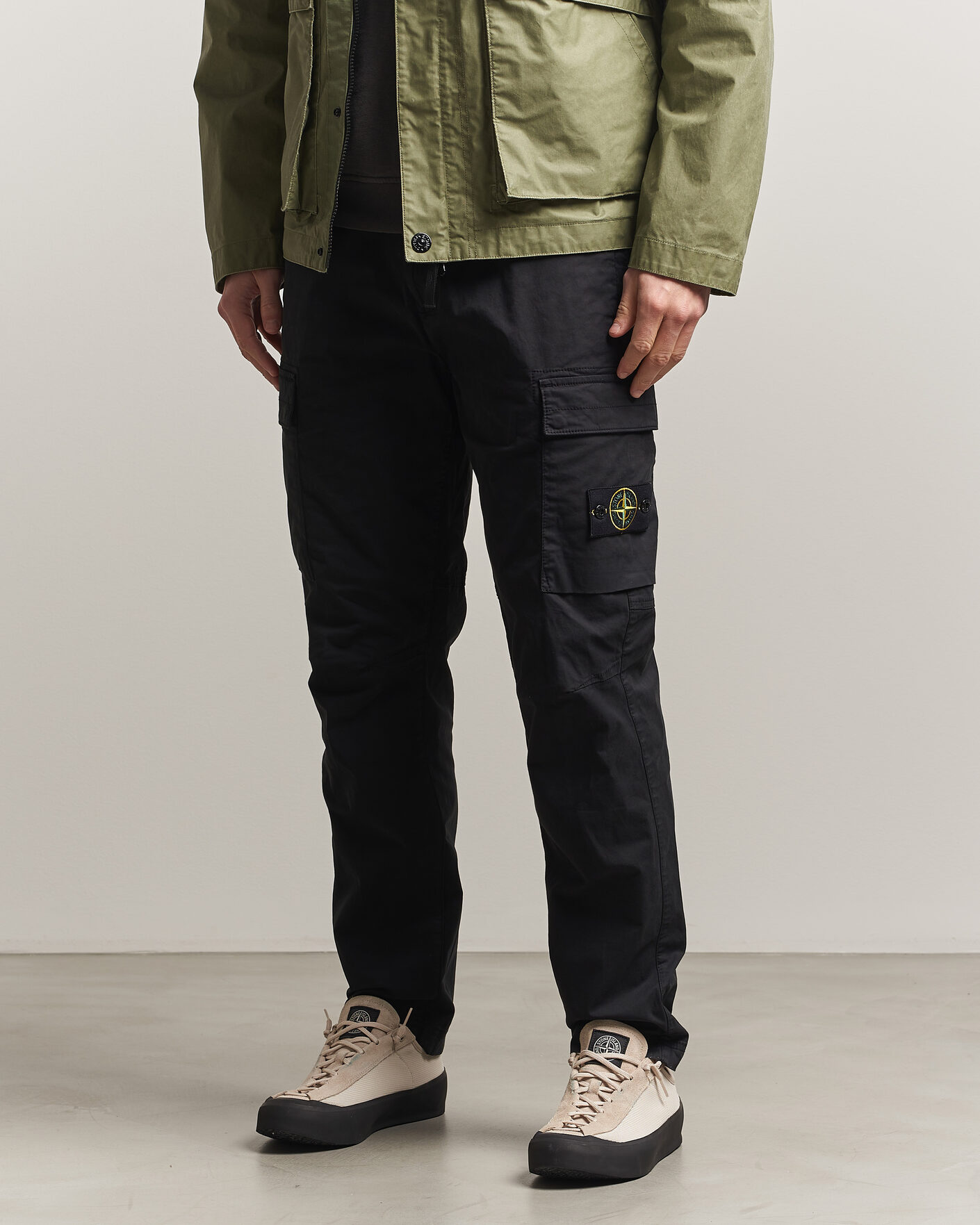 Hombres | Pantalones | Stone Island | Stretch Cotton Twill Cargo Trousers Black