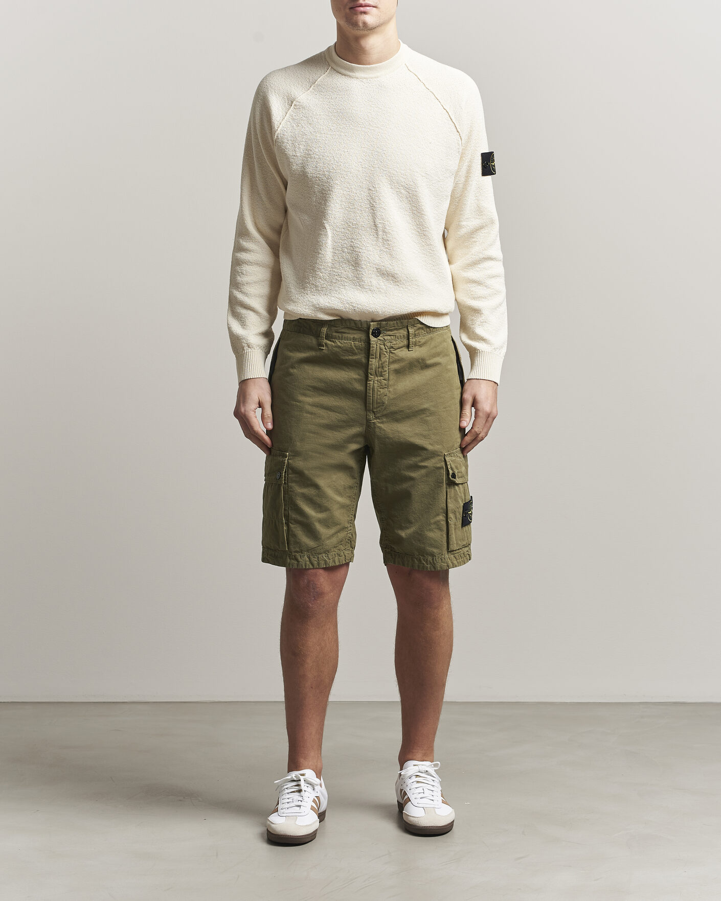 Hombres | Pantalones cortos | Stone Island | Brushed Cotton Canvas Cargo Shorts Military Green