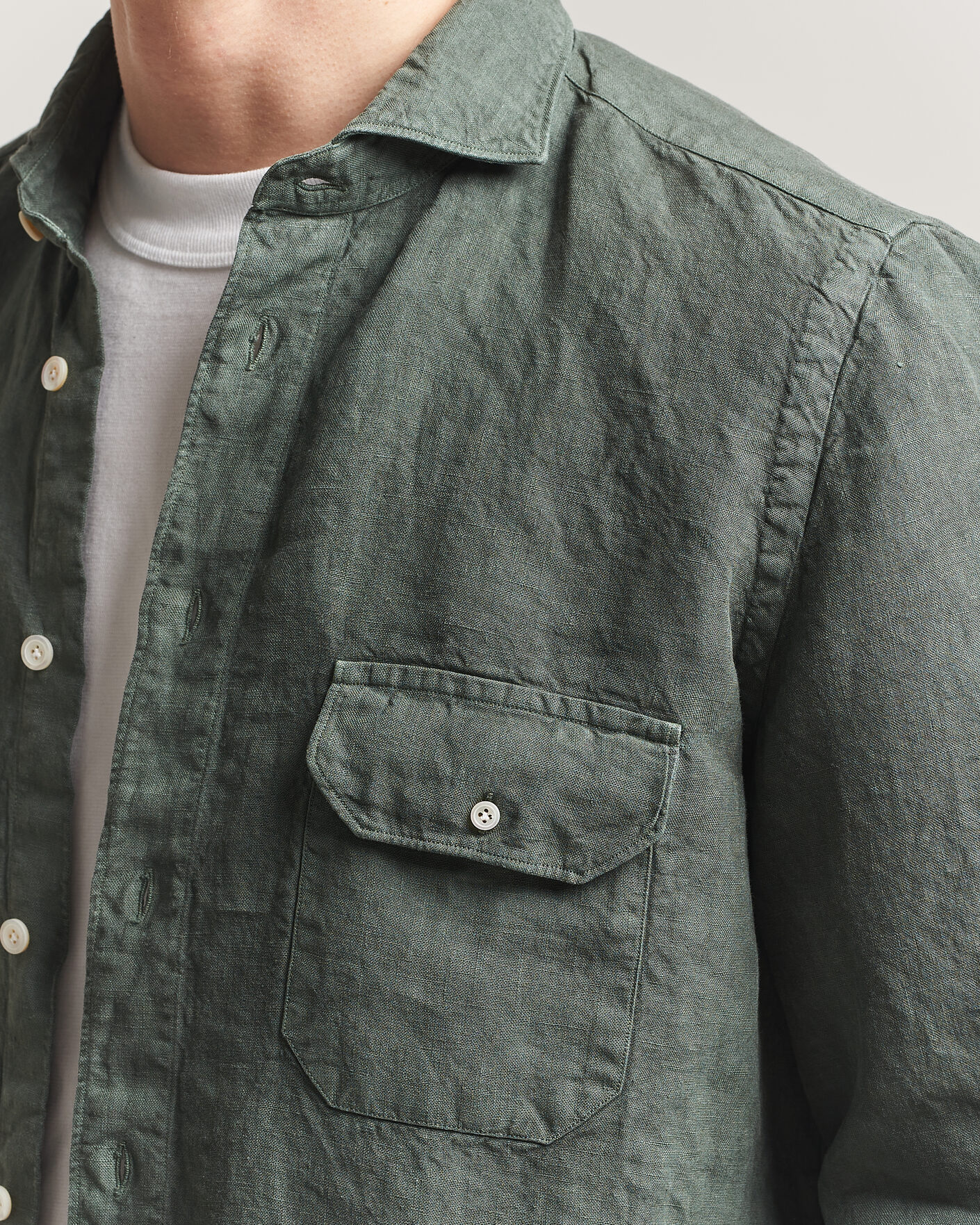 Hombres | Camisas | Finamore Napoli | Salina Garment Dyed Linen Overshirt Dark Green