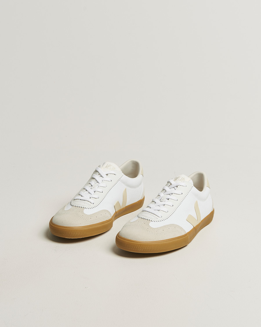Hombres | Zapatillas | Veja | Volley Sneaker White/Pierre Natural
