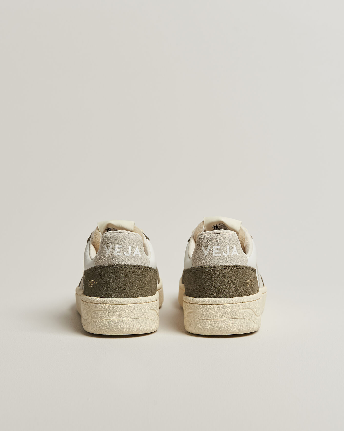 Hombres | Zapatillas | Veja | V-82 Sneaker White/Natural Khaki