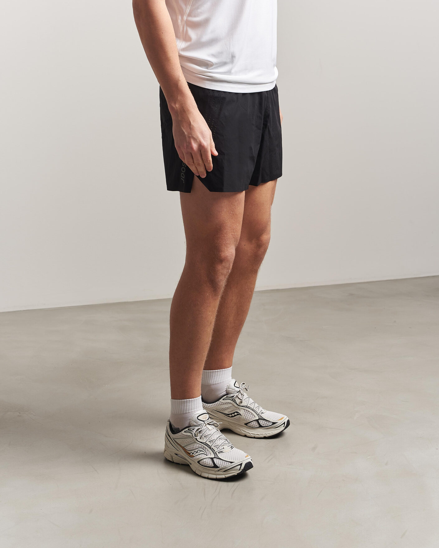 Hombres | Zapatillas | Saucony | Guide 7 Running Sneaker Onyx/Gold