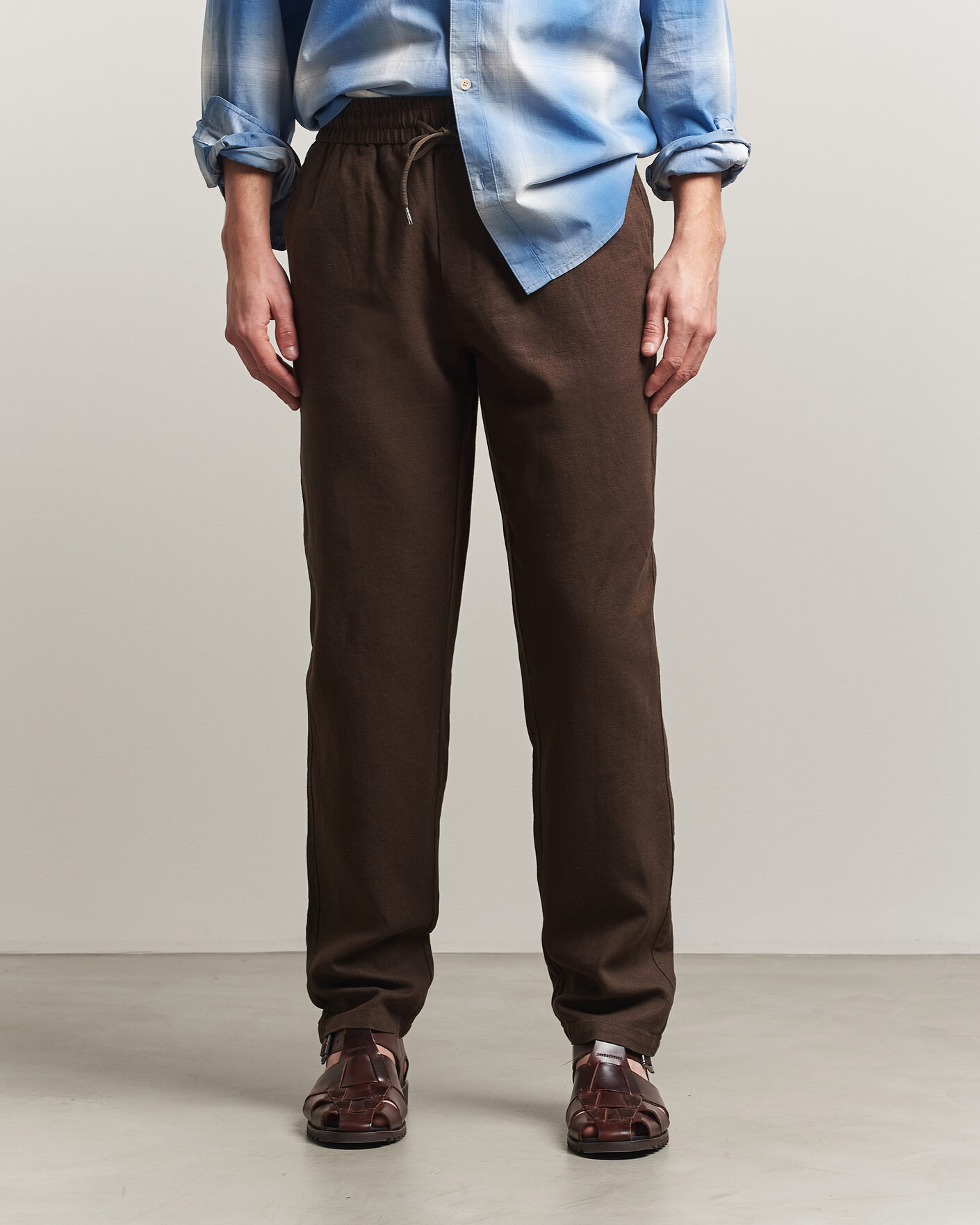 Hombres | Pantalones | LES DEUX | Patrick Heavy Linen/Cotton Pants Brown
