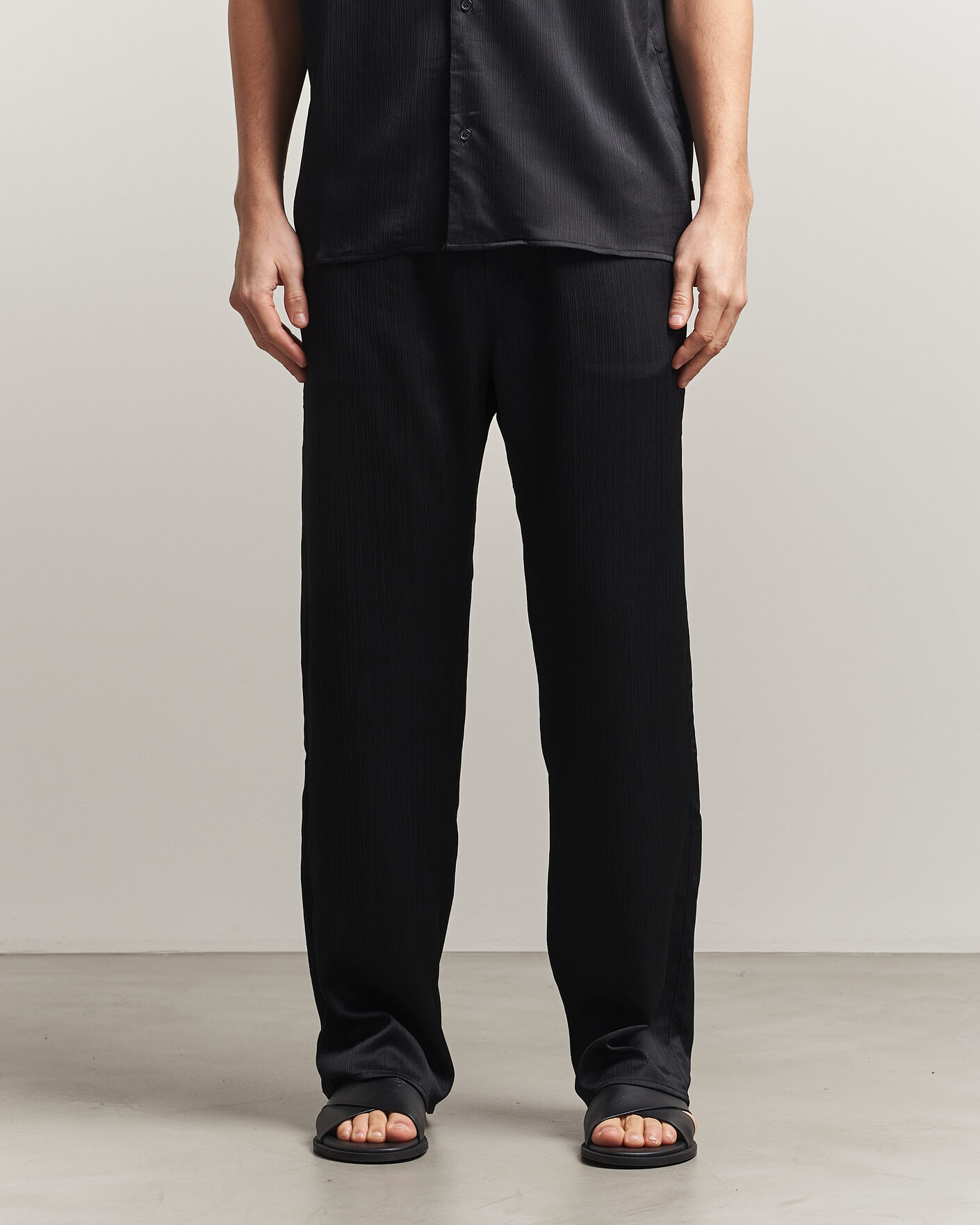 Hombres | Pantalones | LES DEUX | Houston Plissé Pants Black