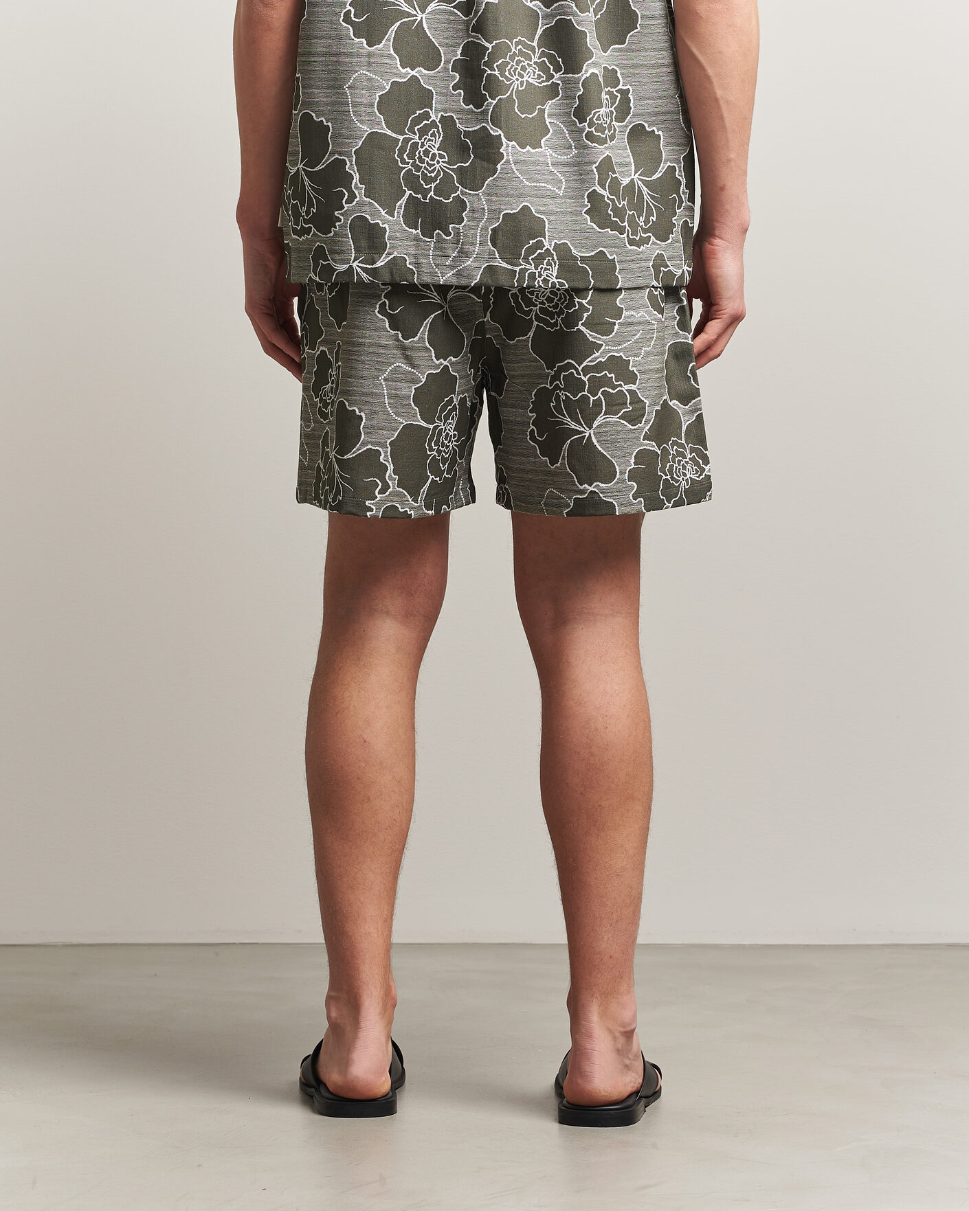 Hombres | Pantalones cortos | LES DEUX | Charlie Poppy AOP Shorts Olive Night