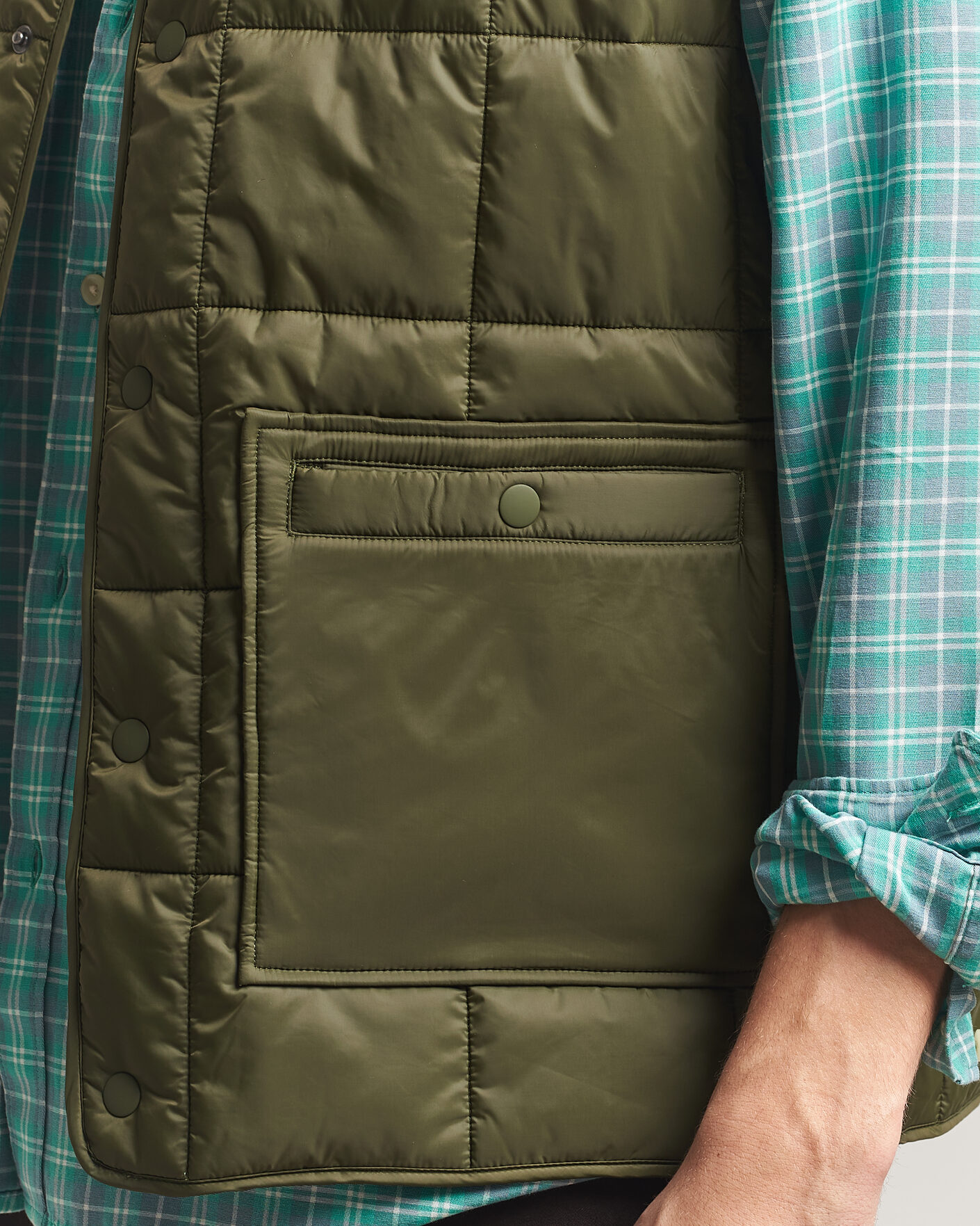 Hombres | Chalecos | LES DEUX | Matt Quilted Vest Olive Night
