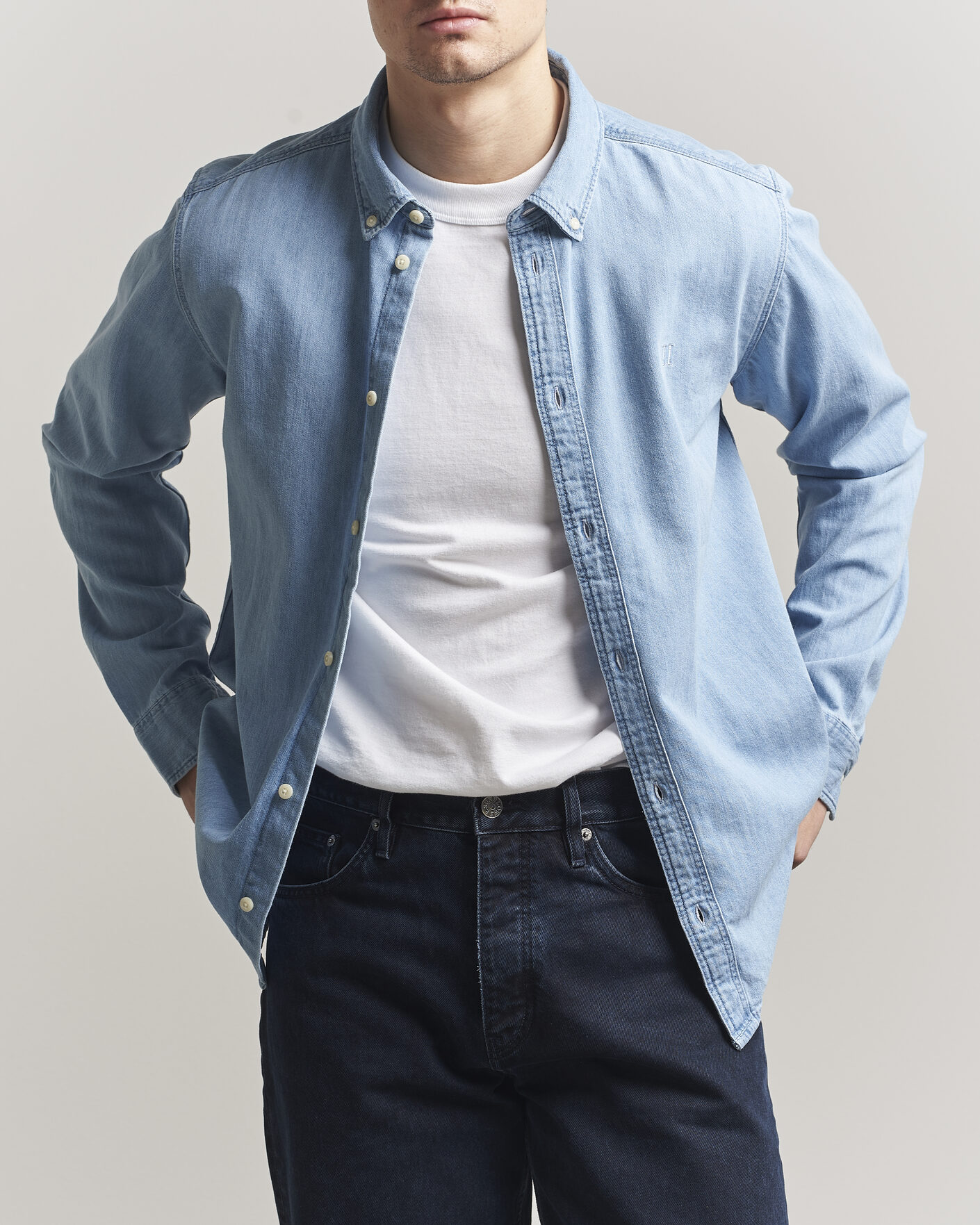 Hombres | Camisas | LES DEUX | Konrad Denim Shirt Light Indigo Wash