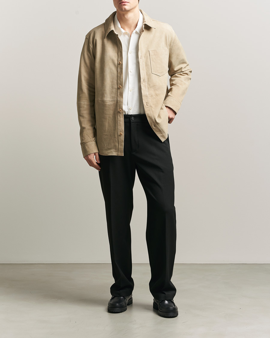 Hombres | Camisas | LES DEUX | Bertram Suede Overshirt Light Sand