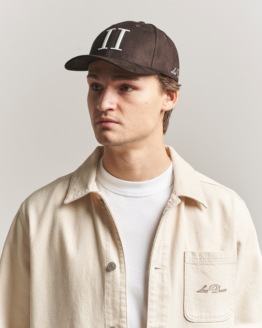 Hombres | Sombreros y gorras | LES DEUX | Encore Suede Baseball Cap Coffee Brown