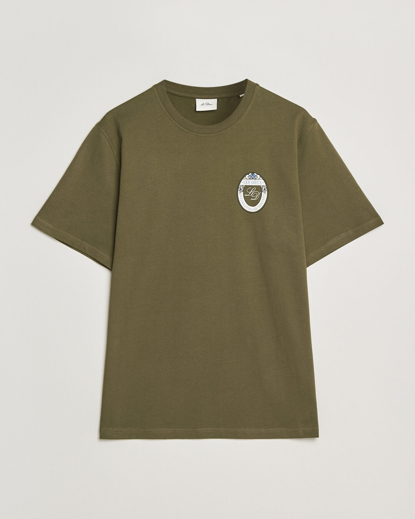 Hombres | Camisetas | LES DEUX | Brday Emblem T-Shirt Olive Night Green