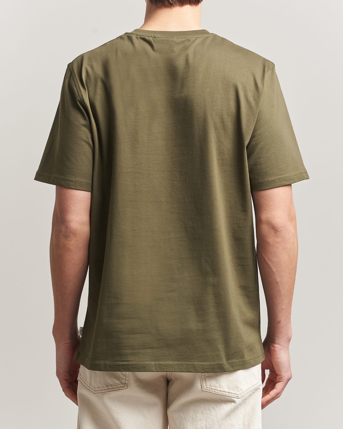 Hombres | Camisetas | LES DEUX | Brday Emblem T-Shirt Olive Night Green