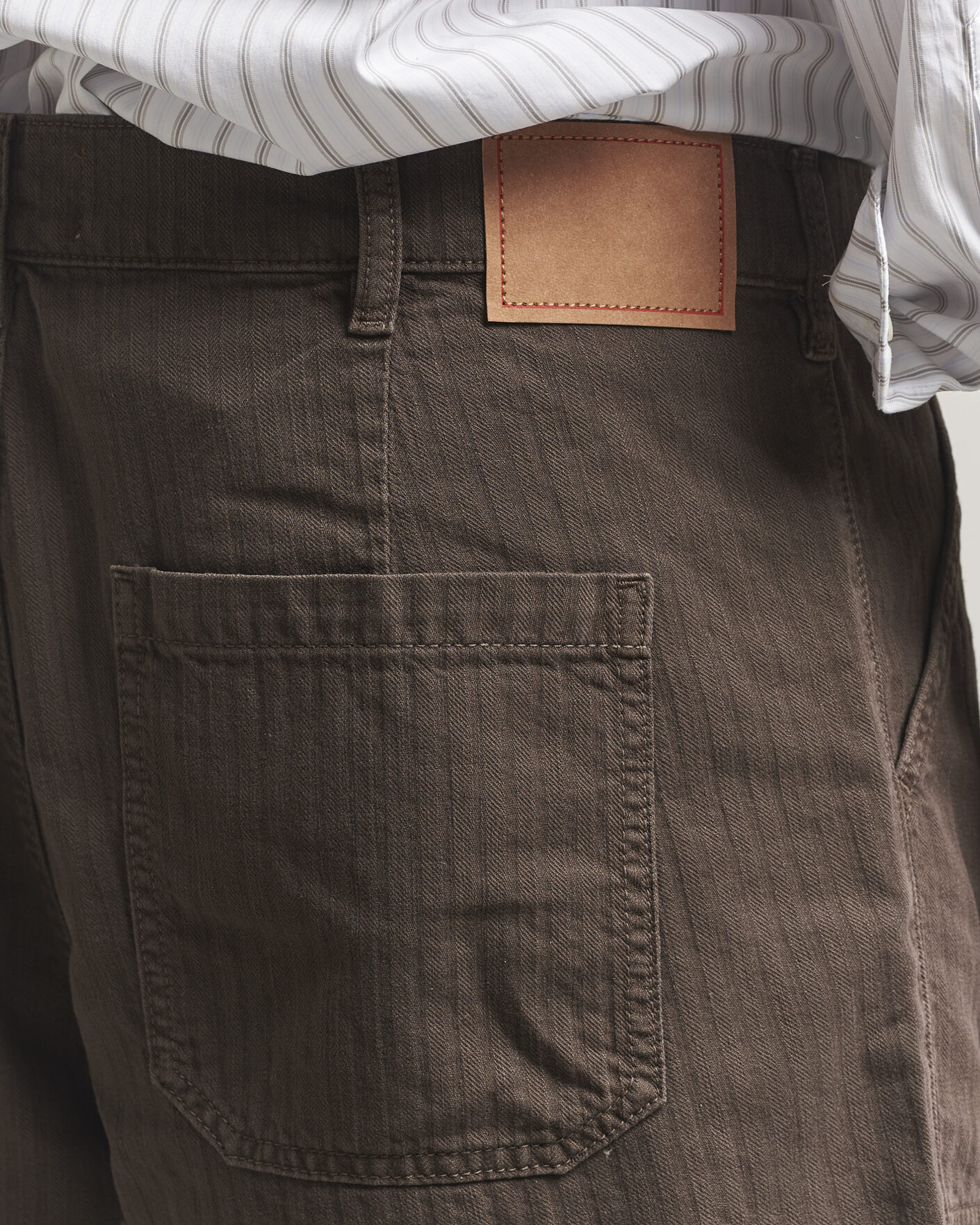 Hombres | Pantalones cortos | Jeanerica | Genua Worker Chino Shorts Chevron Brown