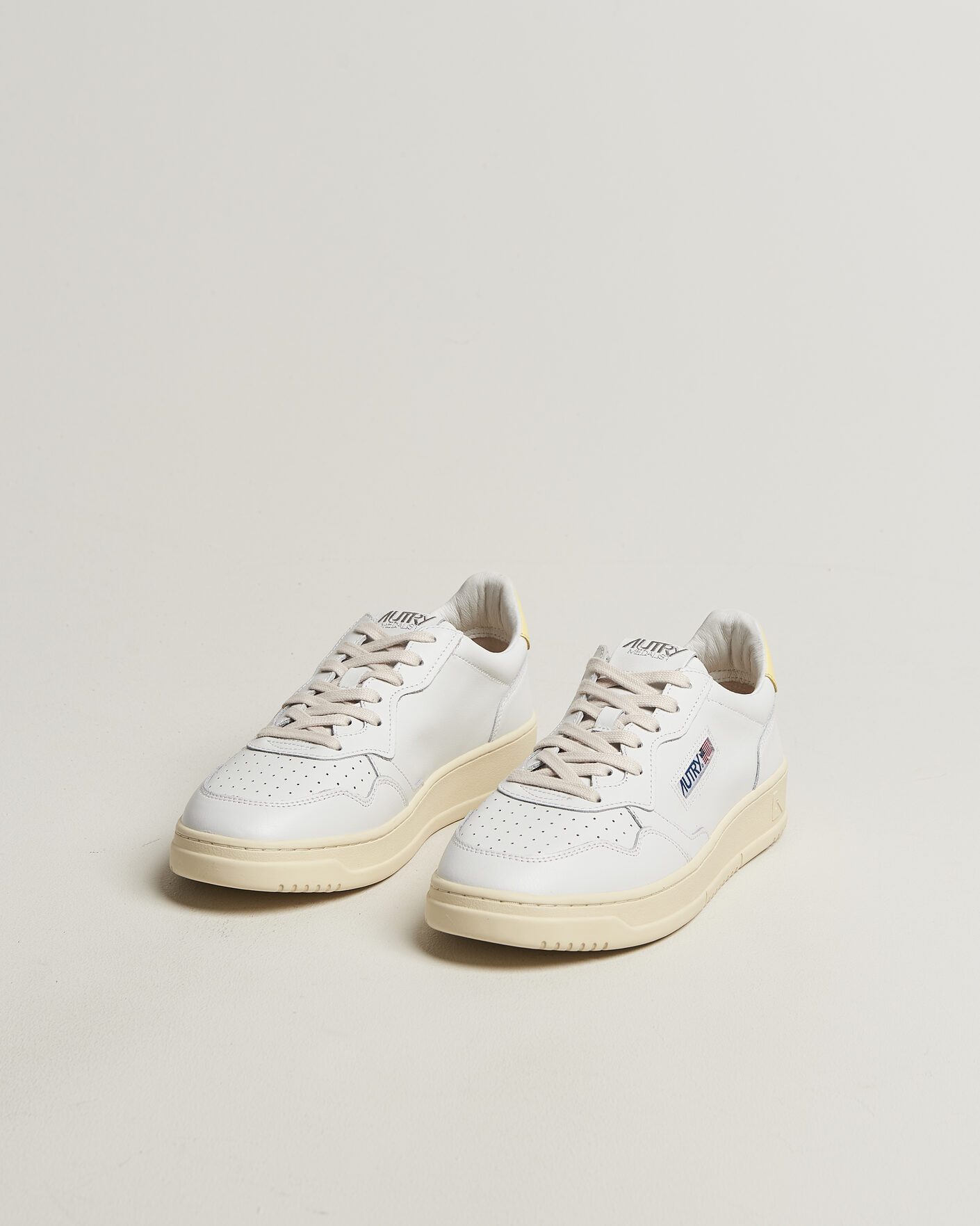 Hombres | Zapatillas | Autry | Medalist Low Sneaker White/Lemon Meringue