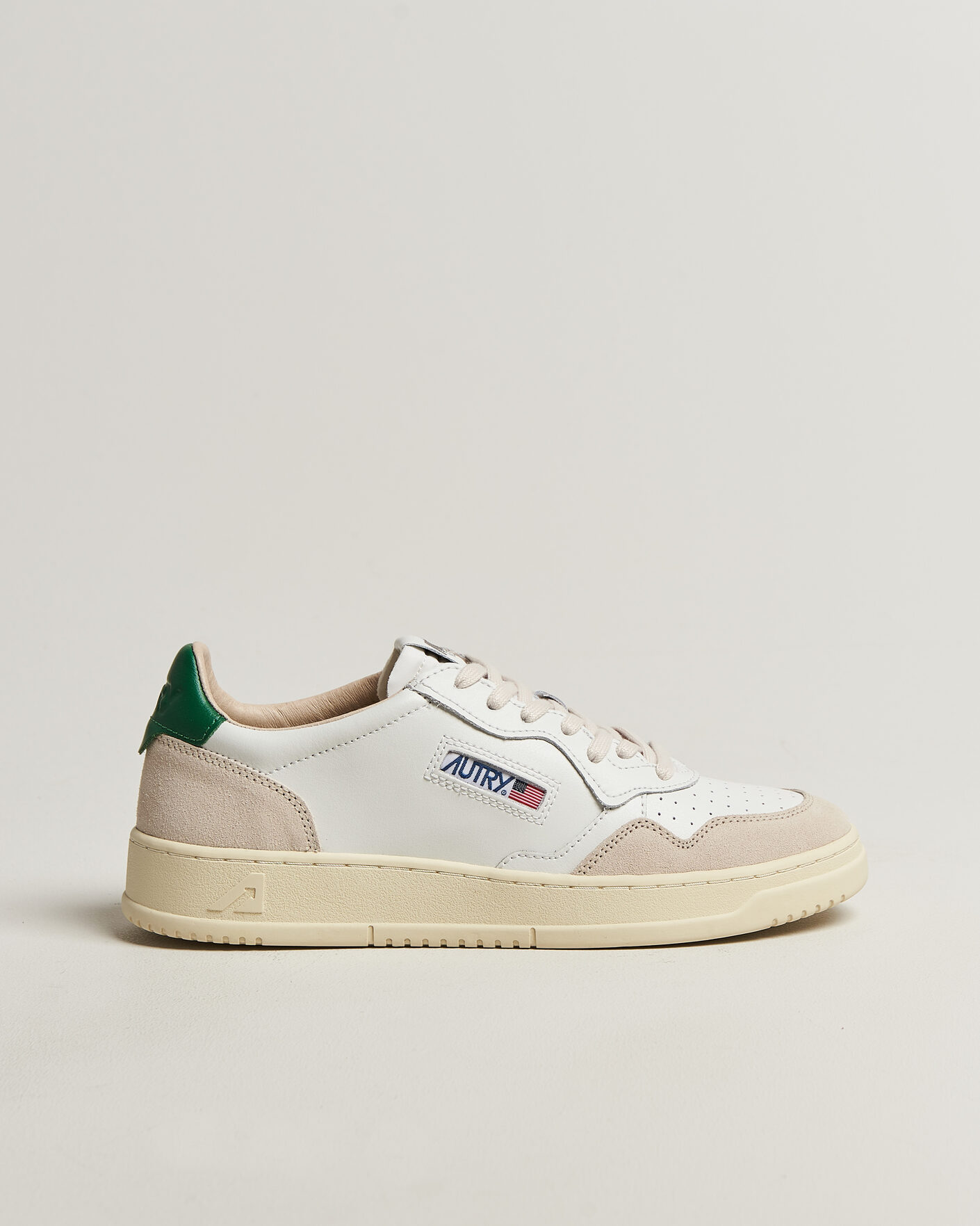 Hombres | Zapatillas | Autry | Medalist Low Leather/Suede Sneaker White/Amazon